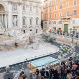 Trevi-Brunnen mit Ersatz-Pool