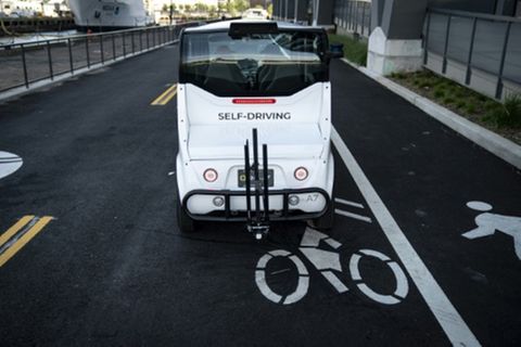 Selbstfahrender Minibus in New York 2019