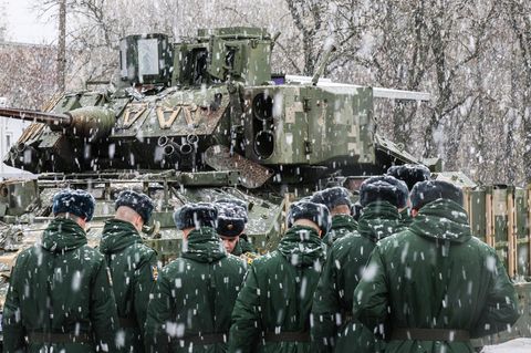 Jung und hoch verschuldet: Manchen Russen bleibt keine andere Wahl, als in den Krieg gegen die Ukraine zu ziehen