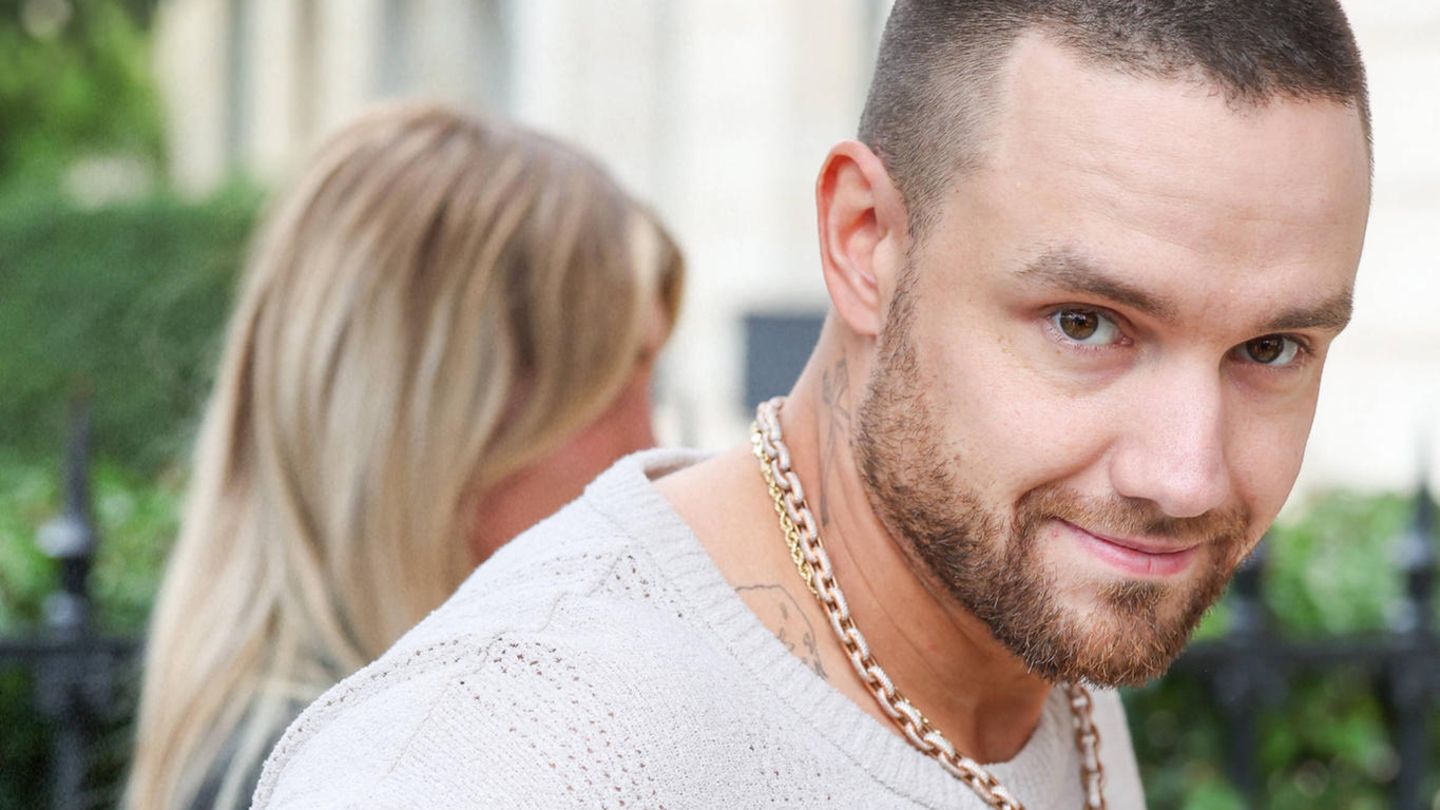 Liam Payne carried out of the hotel lobby: new recording raises questions