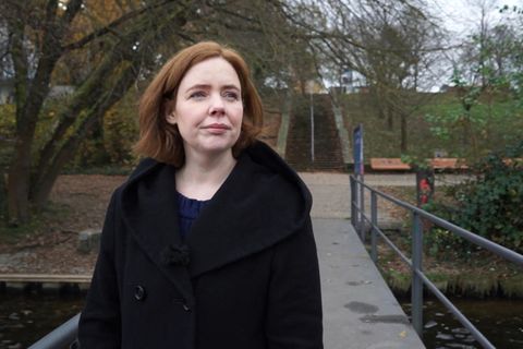 Olivia Marei: Schauspielerin über häusliche Gewalt: "Bis die Nachbarn kommen, bist du tot"