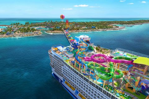 Icon of the seas Visualisierung des Kreuzfahrtschiffes mit bunten Rutschen an Deck