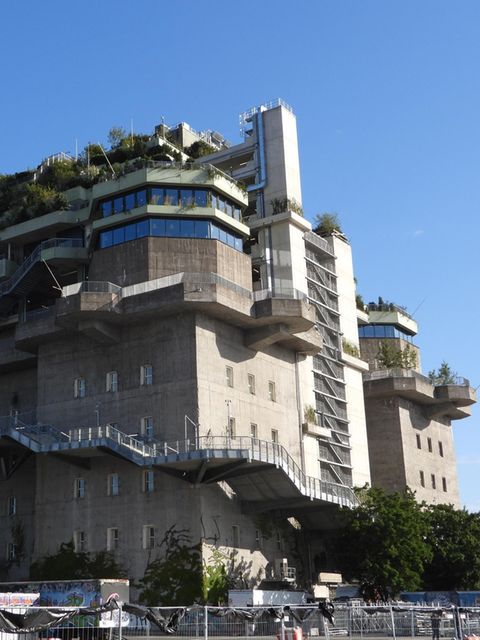 Deutschlands Bunker wurden zu Restaurants, Clubs und Hotels umfunktioniert. Das Bundesamt für Bevölkerungsschutz sieht aber nun wieder Anlass für einen neuen Bunkerschutzplan.