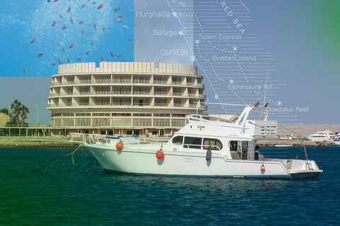 Schiff vor der Old Sheraton Marina in Hurghada in Ägypten