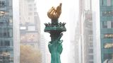 Auch die Freiheitsstatue wurde zu Thanksgiving durch die Häuserschluchten kutschiert