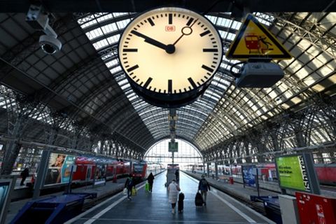 Ein Bahnhof