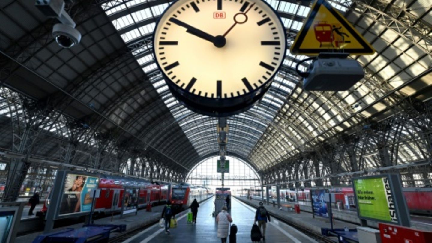 Ein Bahnhof