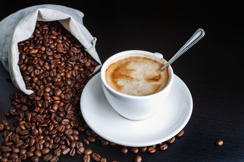 Arabica oder Robusta, Latte oder Filterkaffee: Kaum ein Getränk trinken wir so gerne wie Kaffee. Doch das beliebte Heißgetränk schmeckt nicht nur - sondern ist auch gesund.