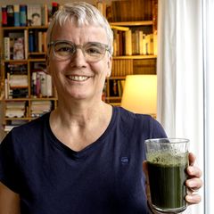 Bauchfett: Wie gut hilft Entengrütze beim Abnehmen?