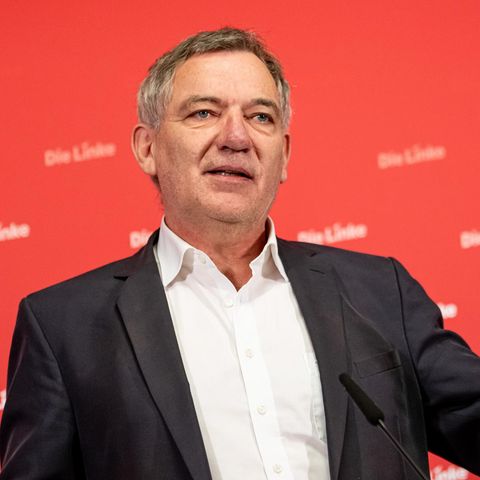 Gegen Mieterhöhung: Linke-Chef Jan van Aken