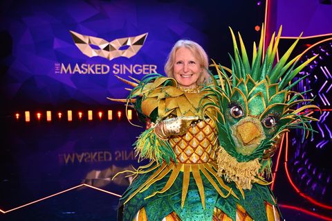 "The Masked Singer": Schauspielerin und Kabarettistin Maren Kroymann war "Lady Ananas"