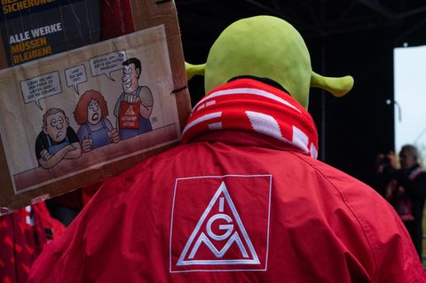 Bei VW ruft die IG Metall zu Warnstreiks auf