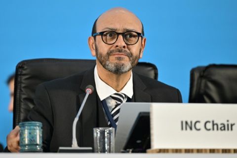 Verhandlungsleiter Luis Vayas Valdivieso