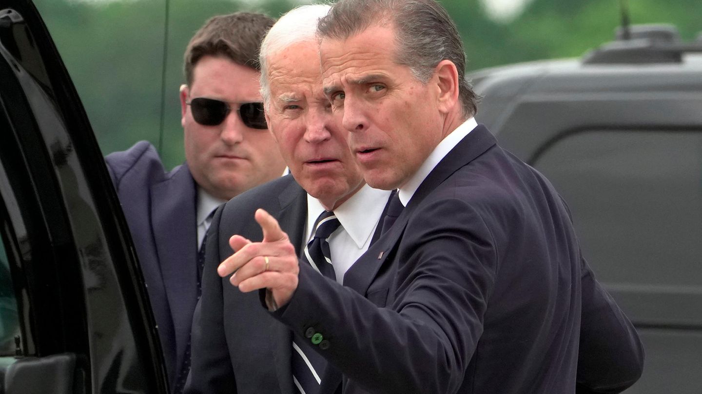 Joe Biden und Hunter Biden am Flughafen in Delaware