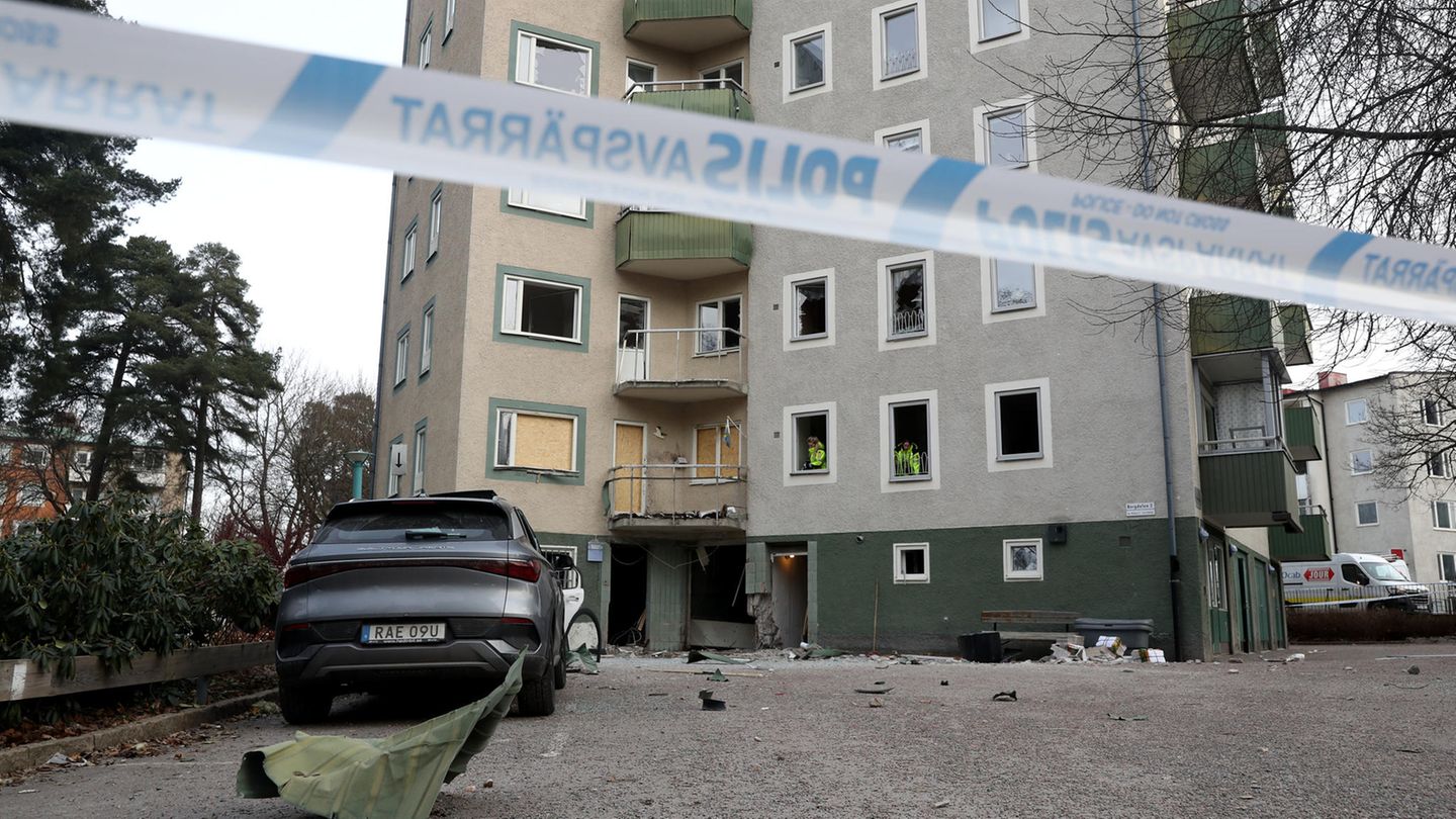 Schäden an einem Wohnblock, in Schwedens Gemeinde Sundbyberg