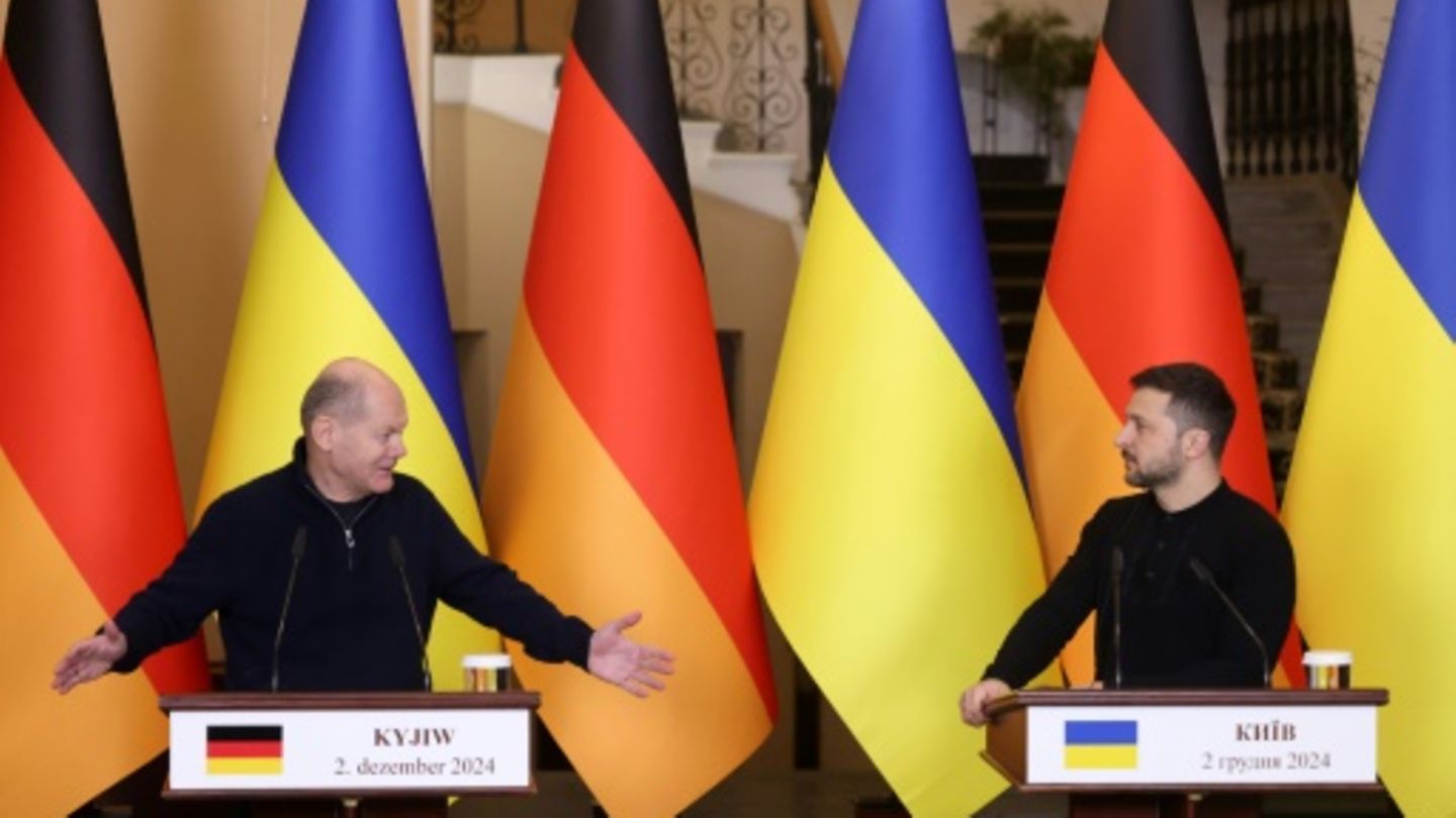 Olaf Scholz (l.) und Wolodymyr Selenskyj in Kiew