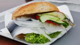 Brötchen mit Bismarck-Hering
