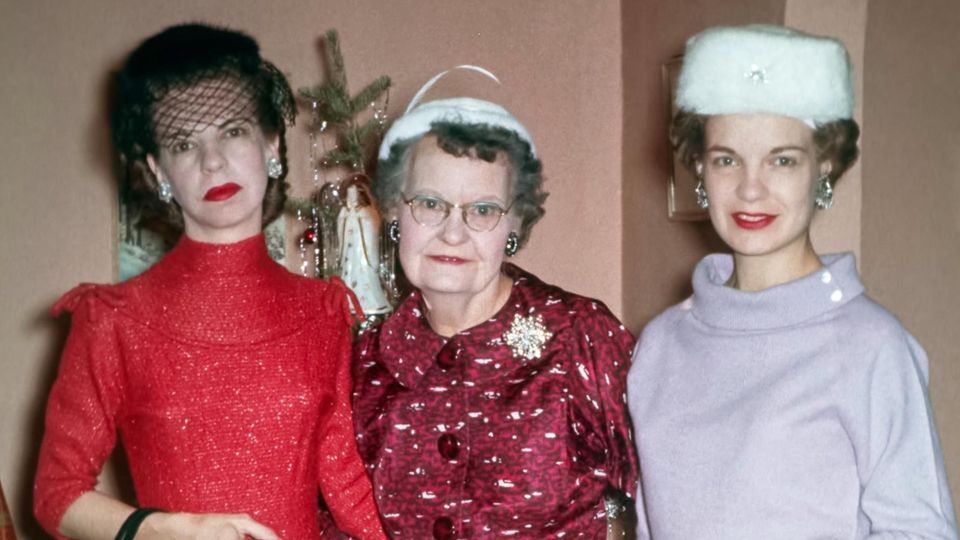 Drei Freundinnen in den 1960er Jahren