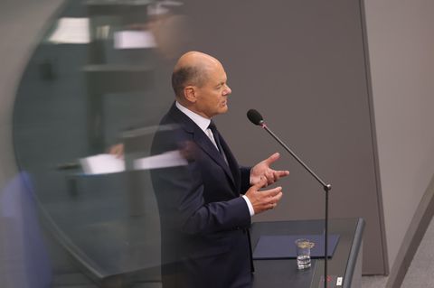 Olaf Scholz spricht im Bundestag