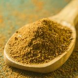 Der Levantinische: Kreuzkümmel, auch Cumin genannt, ist aus der levantinischen, nahöstlichen und indischen Küche nicht wegzudenken. Seine erdige, wärmende Note macht Linsengerichte, Curry und Hummus erst komplett. Kurz in der Pfanne angeröstet, entfaltet sich das Aroma besonders intensiv