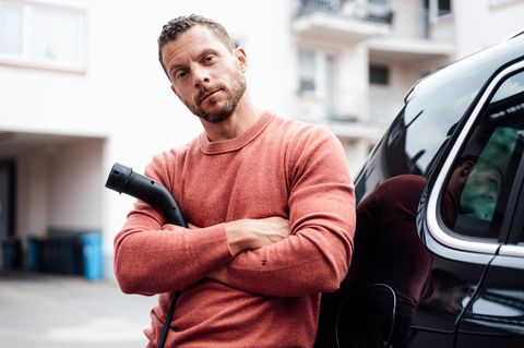 Elektroauto Fahrer Halter Fahrzeug