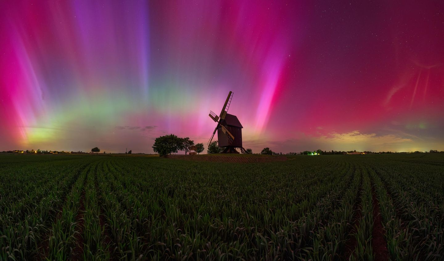 Capture the Atlas - The 2024 Northern Lights photographer of the year - Milkyway “Aurora Mill” fotografiert von Tobias Thäle