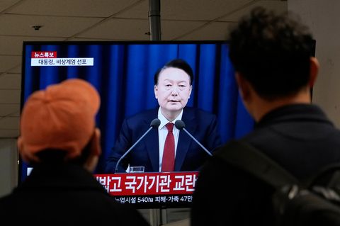 Südkoreas Staatschef Yoon Suk Yeol verkündete während einer TV-Ansprache das Kriegsrecht