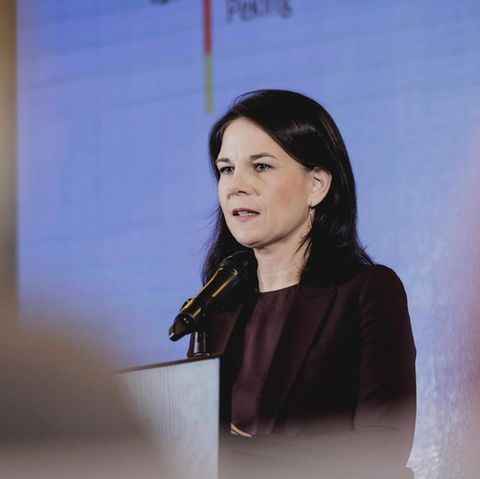 Annalena Baerbock bei einer Pressekonferenz