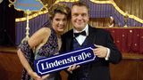 Kerkeling mit Anke Engelke bei einem Auftritt in der ARD-Serie "Lindenstraße"