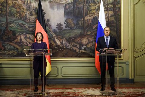 Annalena Baerbock im Januar 2022 zu Besuch bei Sergej Lawrow. Sehen sie sich beim OSZE-Treffen wieder?