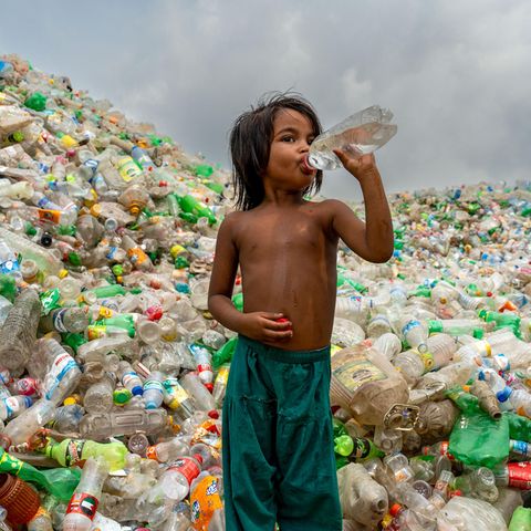 Ein Berg Plastikflaschen, Klimaschutz