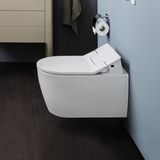 Jetzt wird’s japanisch: Das Wasch-WC mit Licht und Föhn  Japaner haben ein Faible für High-Tech-Toiletten – und langsam schwappt dieser Trend auch nach Deutschland. Das japanische WC, auch Dusch-WC genannt, kombiniert Toilette und Bidet in einem Gerät. Selbstverständlich ist alles vollautomatisch und digital steuerbar.  Neben der Gesäßreinigung bieten viele Modelle eine Lady-Dusche für den weiblichen Intimbereich. Anschließend wird sanft geföhnt. Gerüche werden sofort abgesaugt und gefiltert, auf Wunsch sogar deodoriert. Peinliche Geräusche lassen sich durch Soundkulissen übertönen, und der Sitz ist bei vielen Modellen angenehm vorgewärmt. Spitzenmodelle reinigen sich sogar selbst, während sich der Deckel bei Annäherung automatisch öffnet.  Besonders für bewegungseingeschränkte Menschen ist die automatische Intimpflege eine große Erleichterung. Doch auch für alle anderen Altersgruppen bieten Dusch-WCs ein angenehmes Stück Luxus. Die Auswahl wächst stetig, und die Preise variieren. Modelle wie das Duravit SensoWash sind ab etwa 1.000 Euro erhältlich.