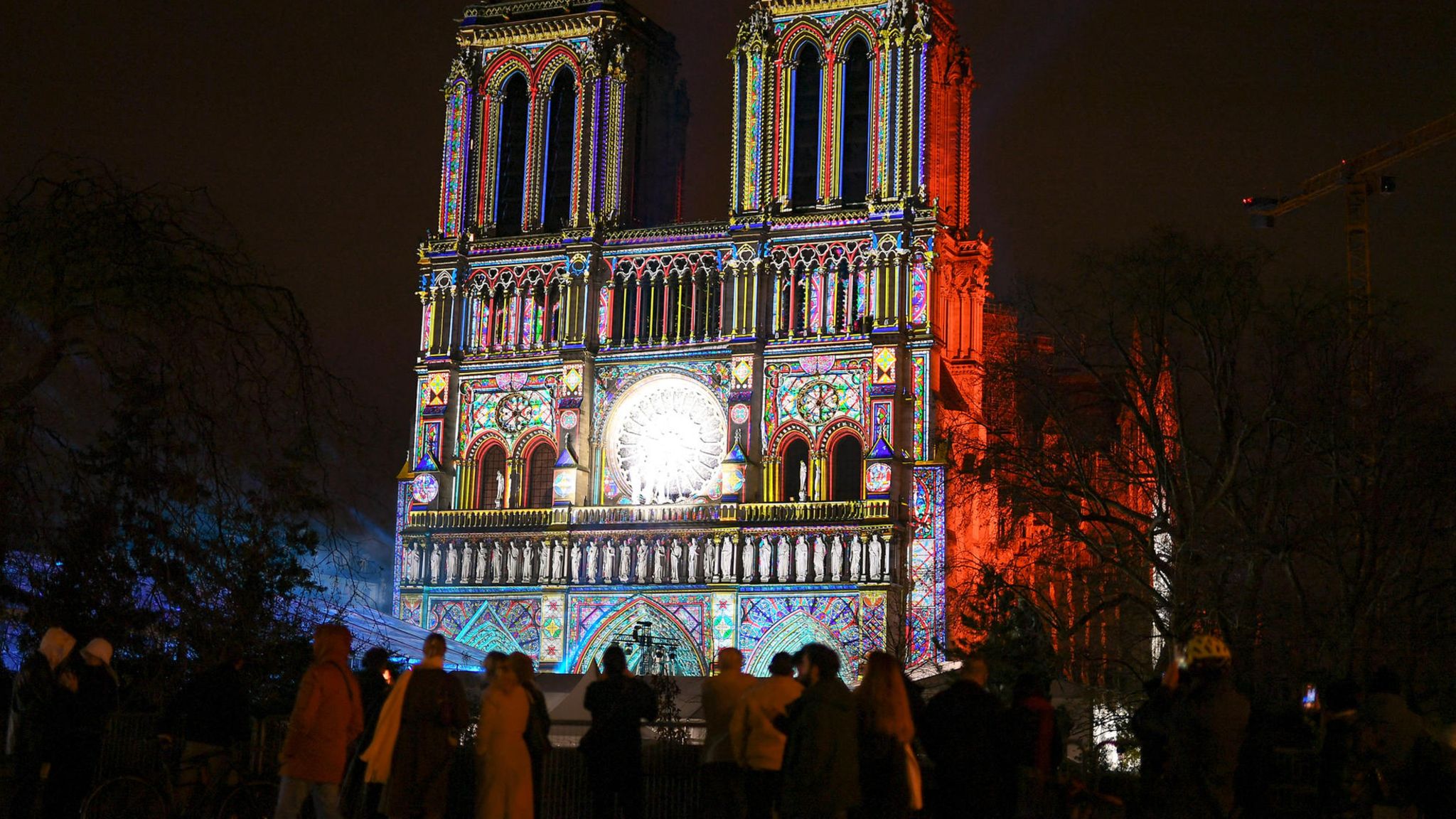 Notre-Dame bei Nacht