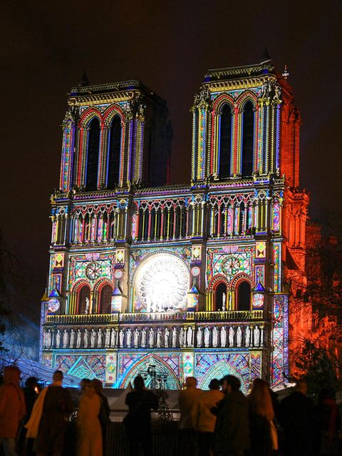 Notre-Dame bei Nacht