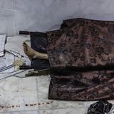 Bei dem Luftangriff, den Alkharboutli am Montag der vergangenen Woche dokumentierte, kamen mindestens elf Menschen ums Leben, darunter fünf Kinder. Nur zwei Tage später, am 4. Dezember 2024, starb Anas Alkharboutli selbst durch den Angriff eines Kampfflugzeugs