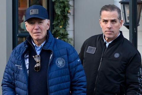 US-Präsident Joe Biden und sein Sohn Hunter am 29. November