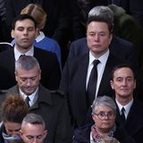 Na, wer ist denn da? Wo Donald Trump ist, da ist Elon Musk dieser Tage nicht weit. Der Tesla-Chef versteht sich Berichten zufolge auch ausgezeichnet mit Macron