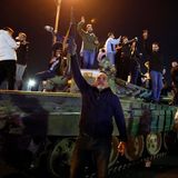 Die Befreiung vom Regime kam in der Nacht: Nach wenigen Tagen hatten die Rebellen unter der Führung von Abu Muhammad al-Dschulani in einer Lawine die Regierungstruppen überrollt und das Land übernommen