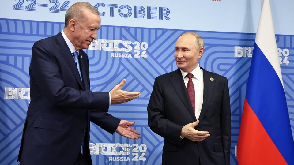 International sponsors: Russian President Putin and Turkish President Erdogan