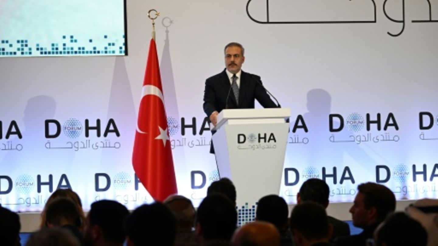 Der türkische Außenminister Hakan Fidan beim Doha Forum