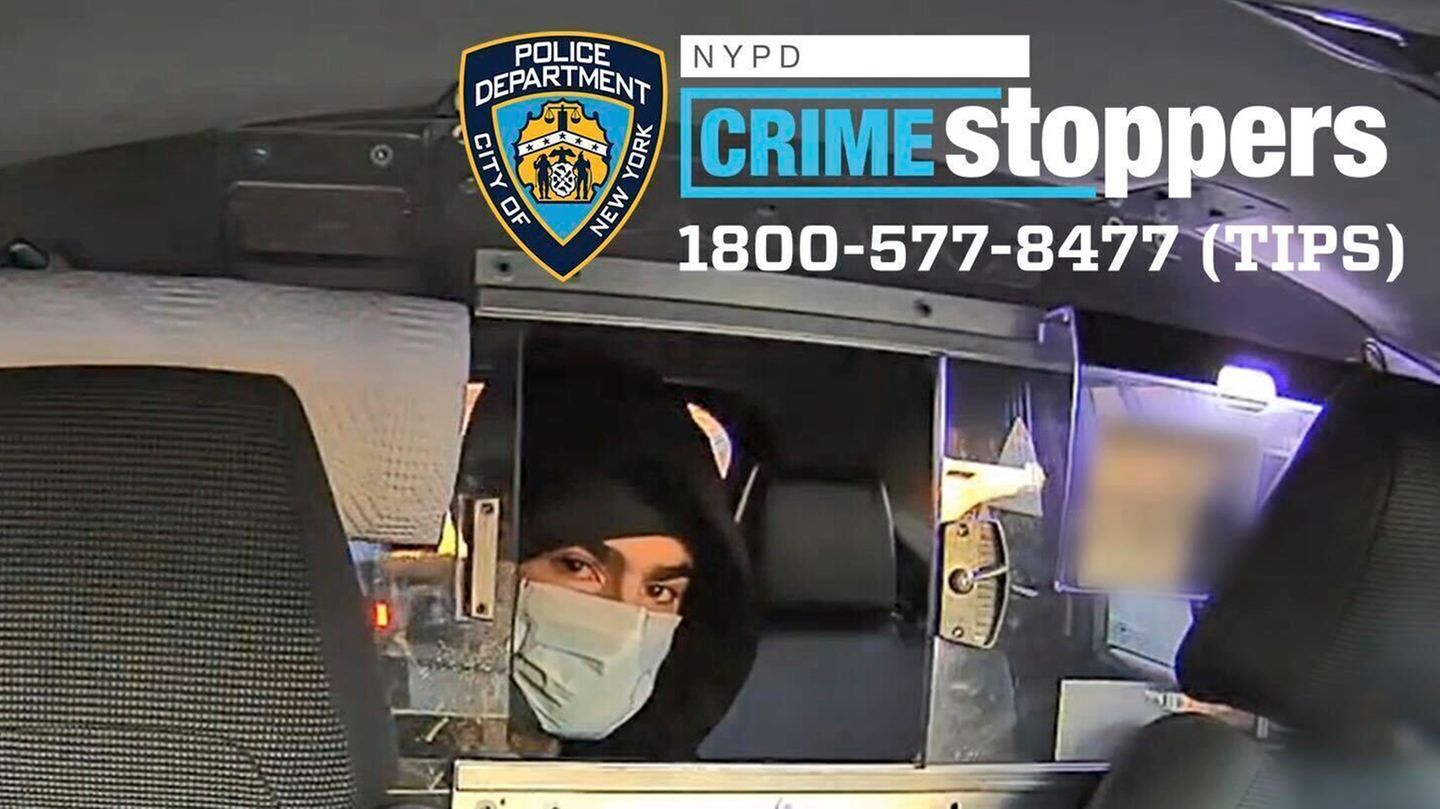 Mit unter anderem diesem neuen Fahndungsbild versucht die Polizei in New York den Mord in Manhattan aufzuklären