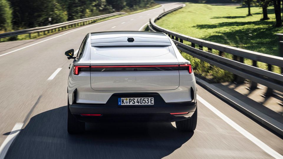 Elektroauto Polestar 4