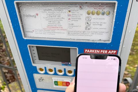 Den QR-Code scannen und schon ist das Parkticket gekauft. Dieses einfache Prinzip ist nicht nur für Parkende praktisch, sondern bietet sich leider auch als Betrugsmasche an.