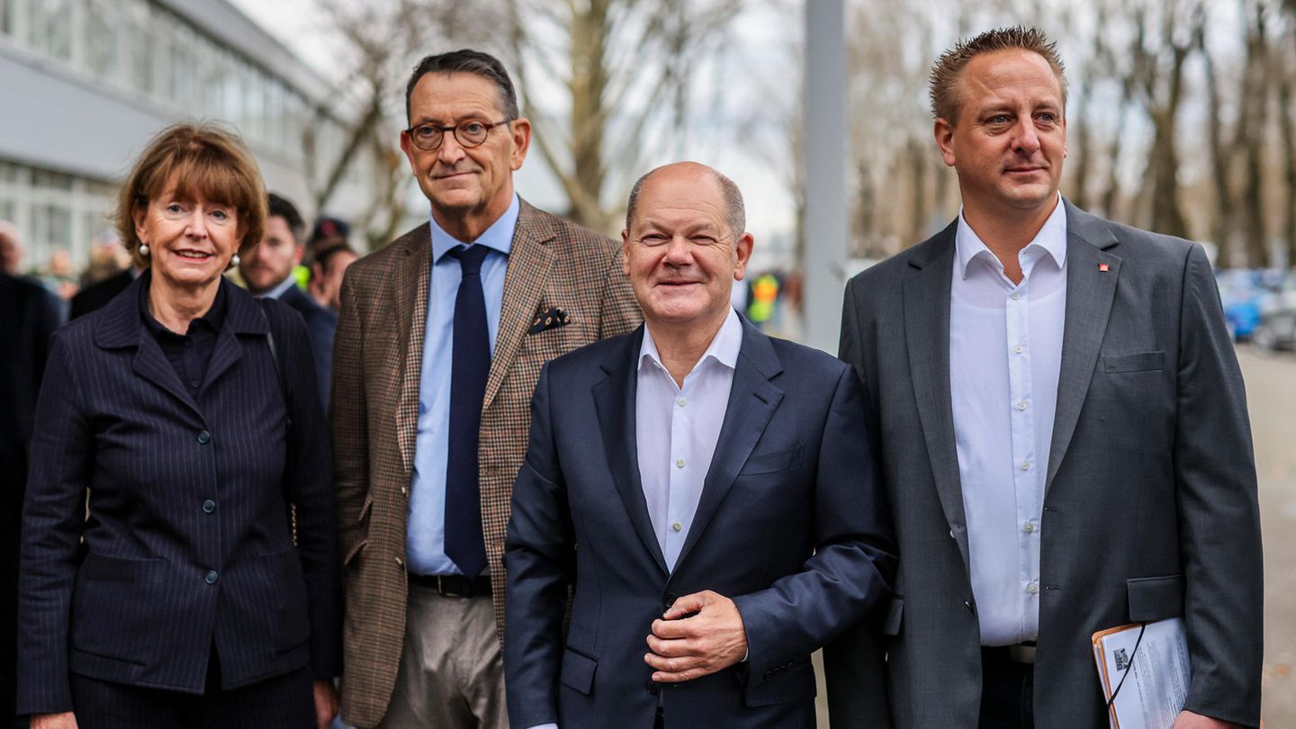 Olaf Scholz bei FORD