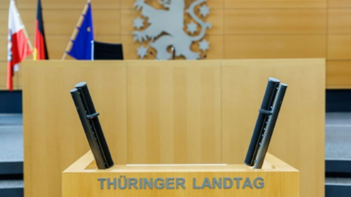 Rednerpult in Thüringer Landtag