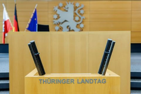 Rednerpult in Thüringer Landtag