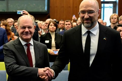 Scholz (l.) und Schmyhal