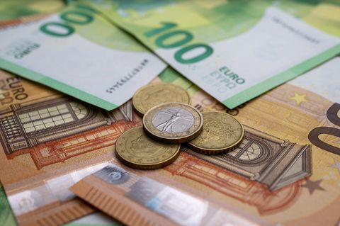Geldscheine die bei einer Mehrwertsteuersenkung gespart werden könnten