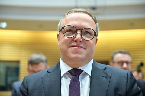 Mario Voigt wird in Thüringen die bundesweit erste Brombeer-Koalition aus CDU, BSW und SPD anführen