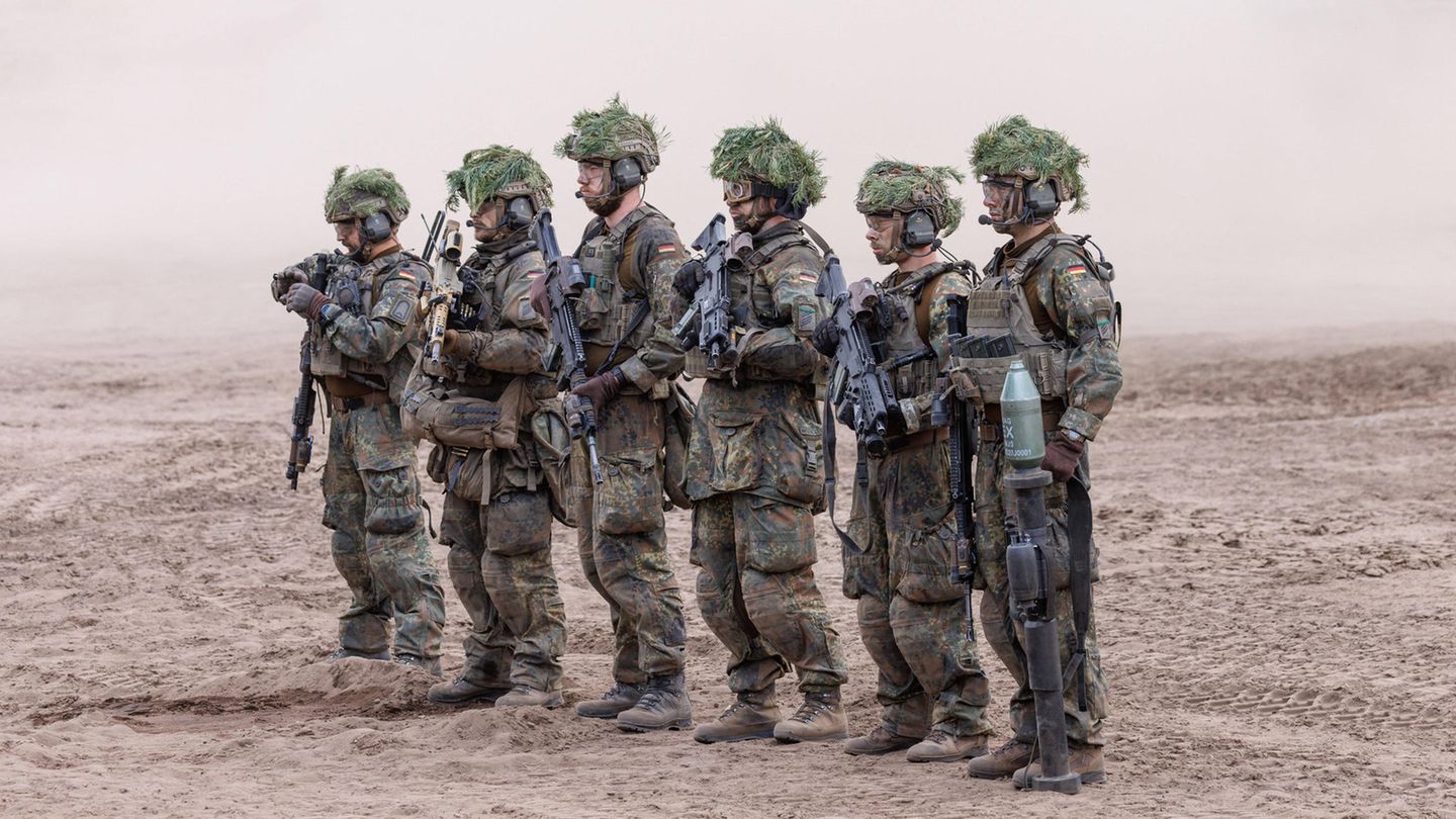 Bundeswehr-Soldaten bei einer Nato-Übung in Litauen: Isoliert sich Deutschland?